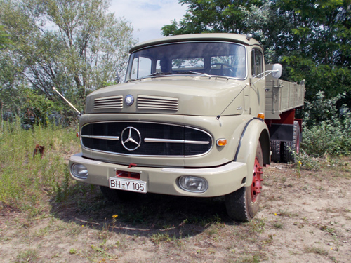 Mercedes Rundhaube schwer II